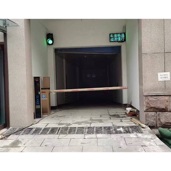 招远直流智能道闸